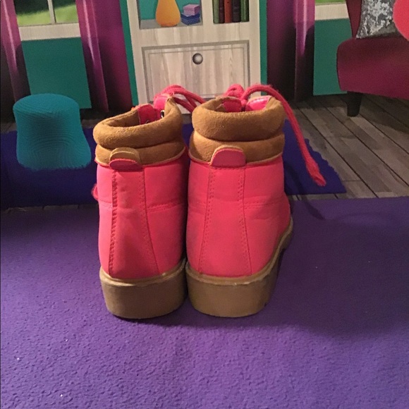 Girls Pink Boots Size 1 - Picture 4 of 4